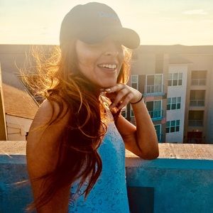 Meet your Posher, Paola